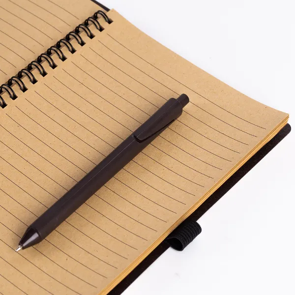 Caderno personalizado com capa produzida com grãos de café Caderno personalizado com capa produzida com grãos de café